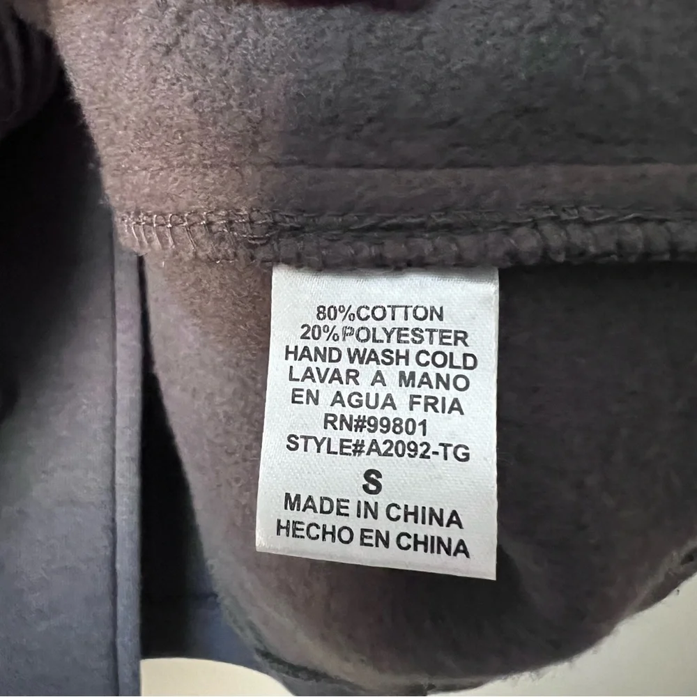 Cozy Deep Gray Short Sleeve Belted Coat - Picture 11 of 12